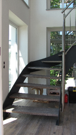 Stahl Treppe mit Holz